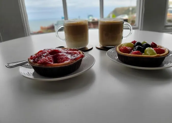 Seaview Ground Floor Flat Fast Wifi & Free Parking Scarborough